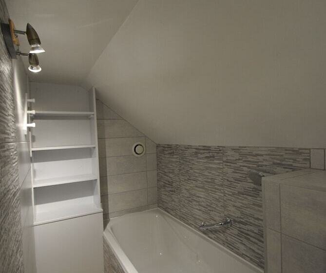 חדר קומפורט, Auberge Du Hérisson