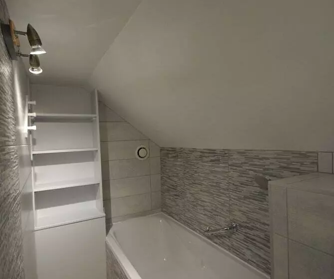 コンフォートルーム, Auberge Du Hérisson