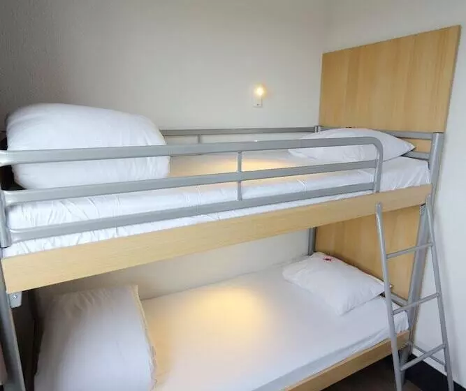 اتاق استاندارد چهار تخته, B&b Hotel Chaumont