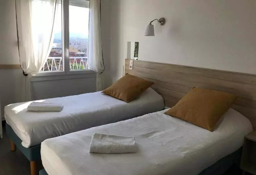 اتاق استاندارد با چشم‌انداز دریا, Hôtel La Petite Bohème