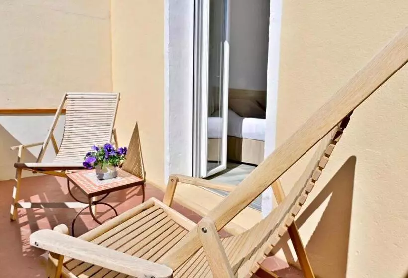 اتاق لوکس, Hôtel La Petite Bohème