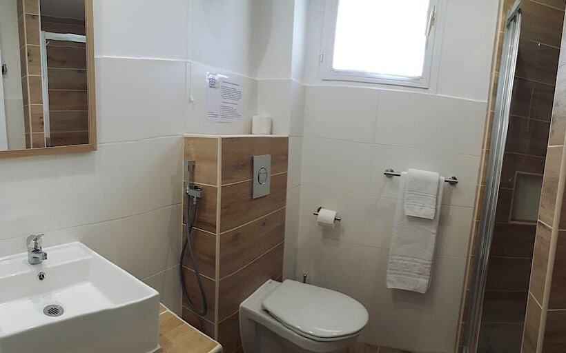 اتاق استاندارد, Hôtel Saintmichel