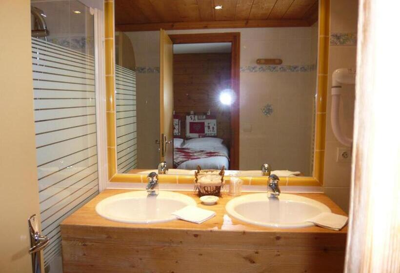 غرفة عادية خماسية, Le Caprice Des Neiges