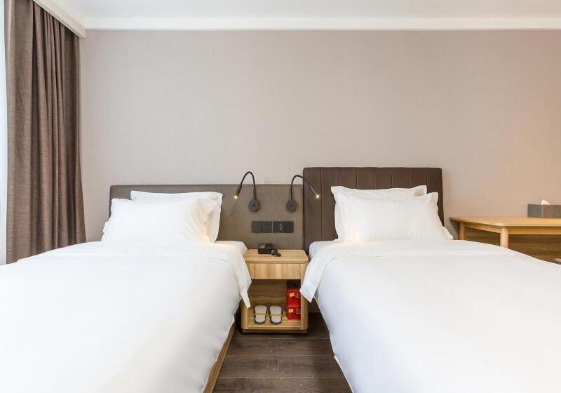 Номер Стандарт, Logis Hotel & Restaurant Le Carnot