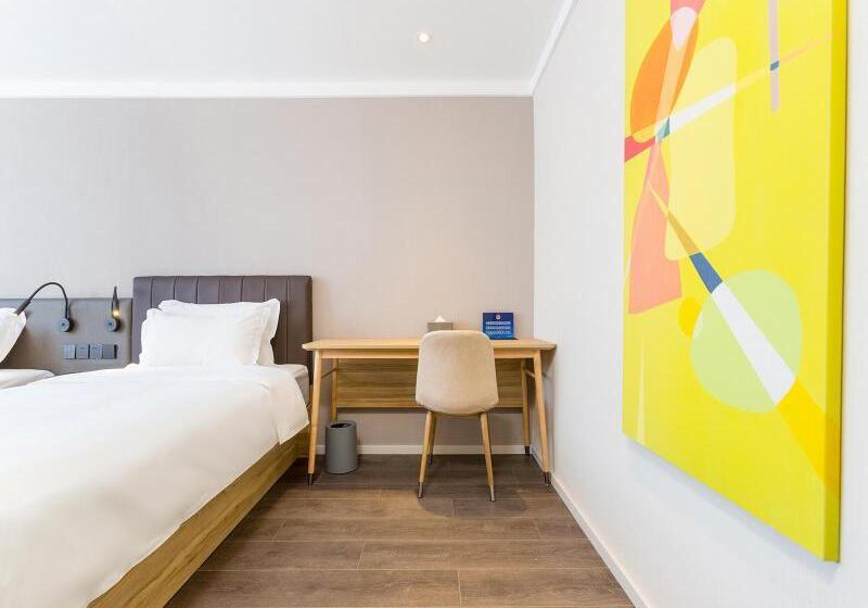Номер Стандарт, Logis Hotel & Restaurant Le Carnot