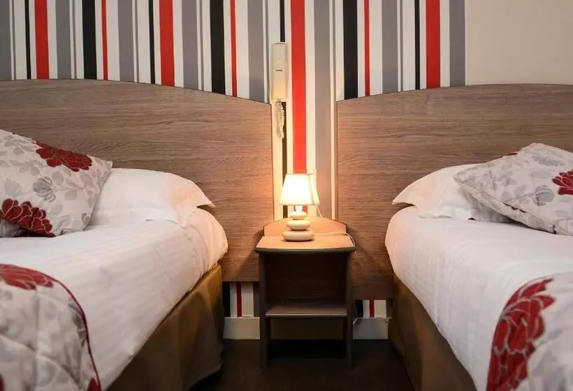 スタンダードトリプルルーム, Logis Hôtel Andreinia & Cabanes