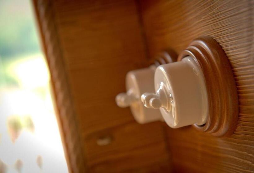 شاليه غرفة نوم واحدة, Logis Hôtel Andreinia & Cabanes