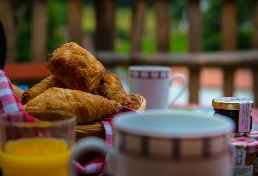 شاليه غرفة نوم واحدة, Logis Hôtel Andreinia & Cabanes