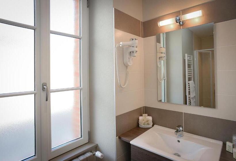 חדר משפחתי נוף לגינה, Logis Auberge De La Sélune