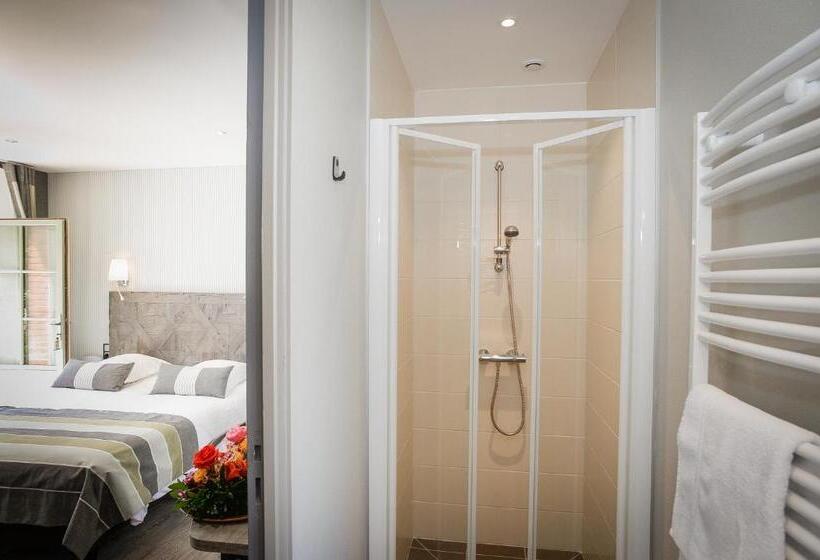 חדר משפחתי נוף לגינה, Logis Auberge De La Sélune