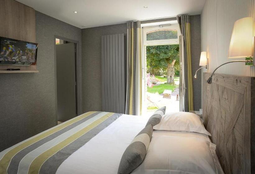 חדר משפחתי נוף לגינה, Logis Auberge De La Sélune