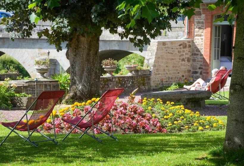 חדר משפחתי נוף לגינה, Logis Auberge De La Sélune