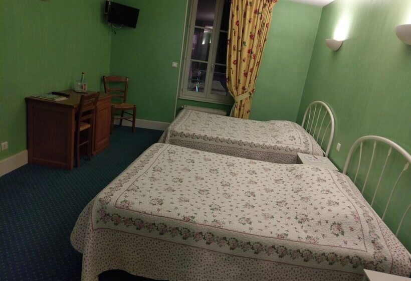 Номер Стандарт, Logis De L Europe Restaurant Le Cepage