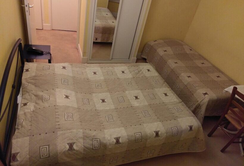 Номер Стандарт Трехместный, Logis De L Europe Restaurant Le Cepage