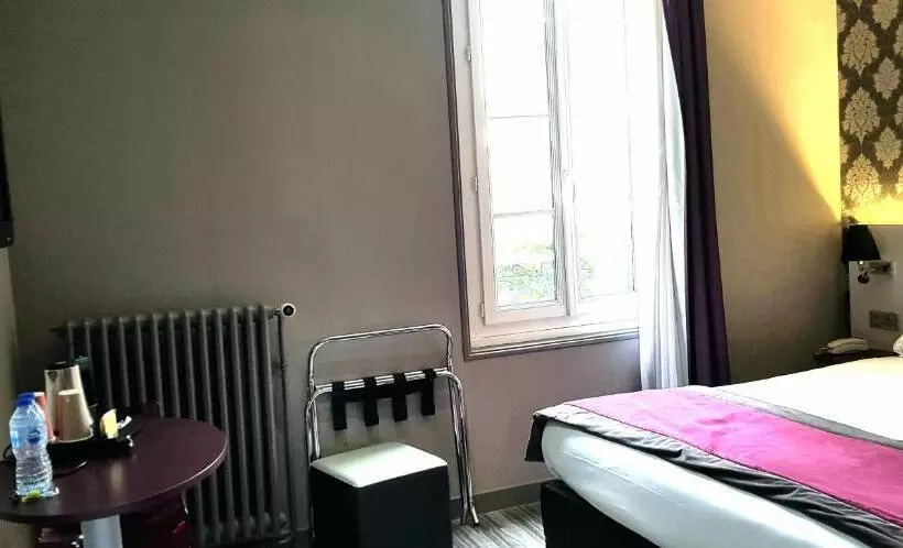 スタンダードトリプルルーム, Logis Hôtel Restaurant Le Fontarabie