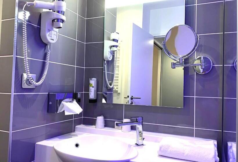 חדר קומפורט יחיד, Logis Hôtel Restaurant Le Fontarabie