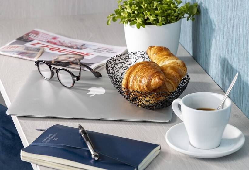 غرفة كومفورت فردية, Logis Hôtel Restaurant Le Fontarabie