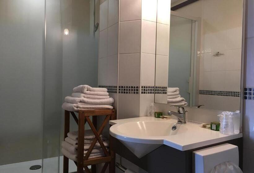 غرفة عائلية, Logis Hôtel Le Vert Galant