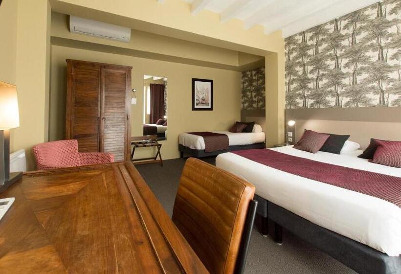 غرفة قياسية ثلاثية, Logis Hôtel Le Vert Galant