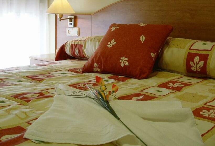 침실 2개 아파트, Apartamentos Marsil