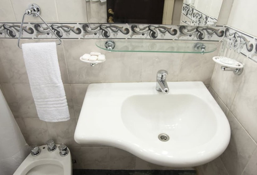اتاق استاندارد سه نفره, Gran Hotel San Luis