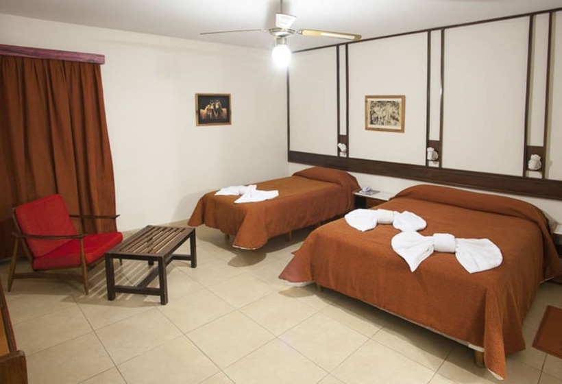 اتاق استاندارد سه نفره, Gran Hotel San Luis