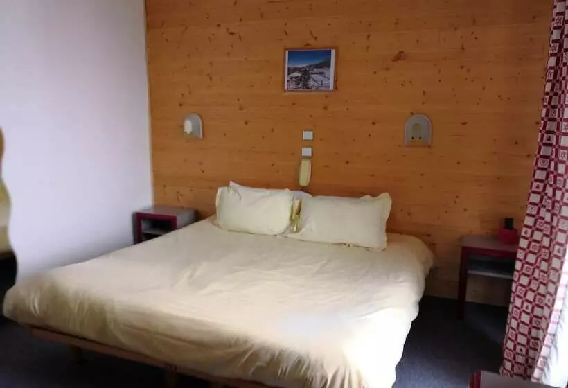 スタンダード４人部屋, Hôtel Espace Montclar