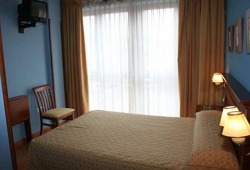 اتاق استاندارد یک نفره, La Estrada