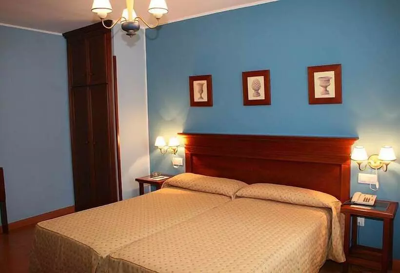 اتاق استاندارد یک نفره, La Estrada