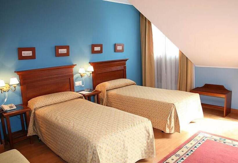 اتاق استاندارد یک نفره, La Estrada