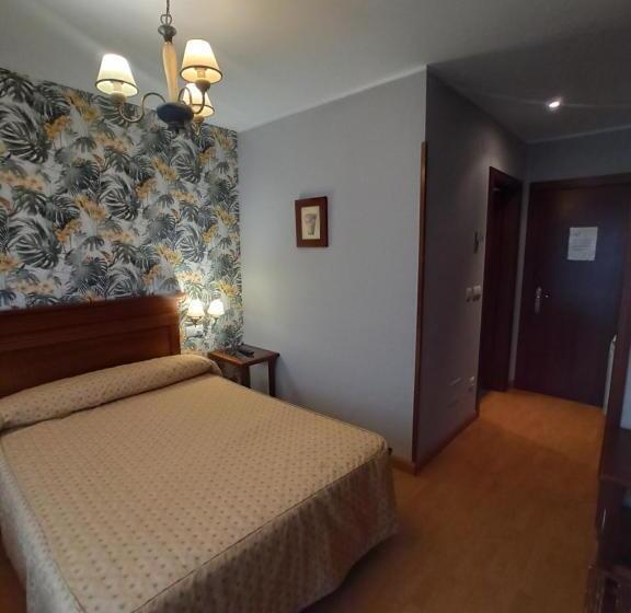 اتاق استاندارد, La Estrada