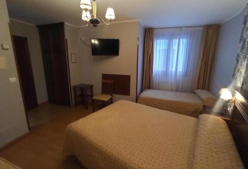 اتاق استاندارد, La Estrada