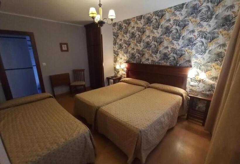 اتاق استاندارد, La Estrada