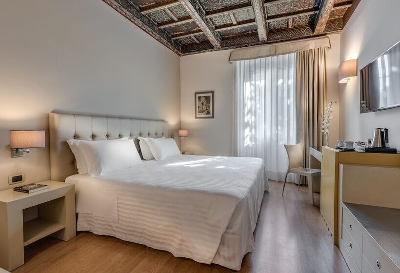 اتاق لوکس, La Fortezza