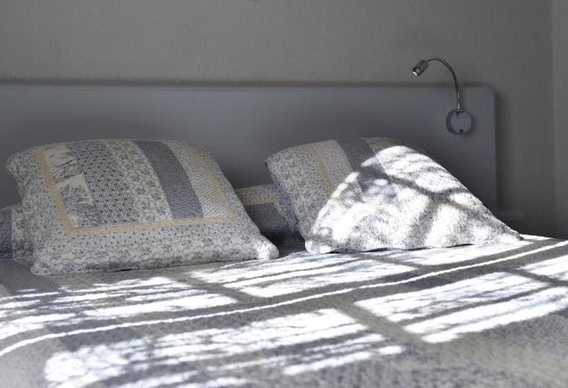 コンフォートルーム, Le Relais De Moustiers