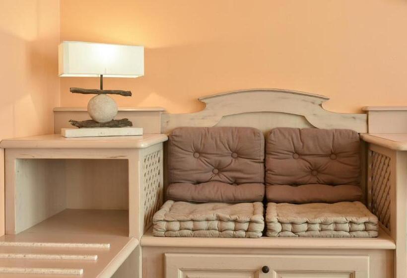 スーペリアールーム, Le Relais De Moustiers