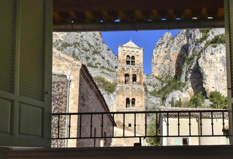 클래식 4인 룸, Le Relais De Moustiers