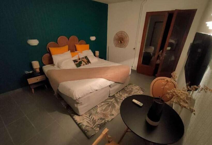 スタンダードルーム, Logis Hôtel & Restaurant Le Soleil D Or