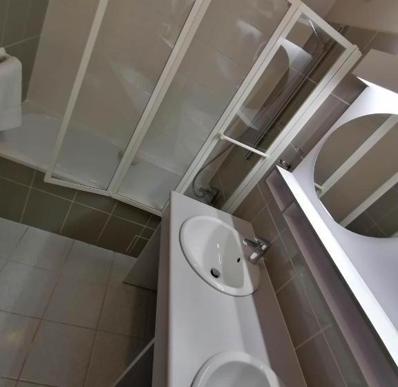 Номер Стандарт, Logis Hôtel & Restaurant Le Soleil D Or