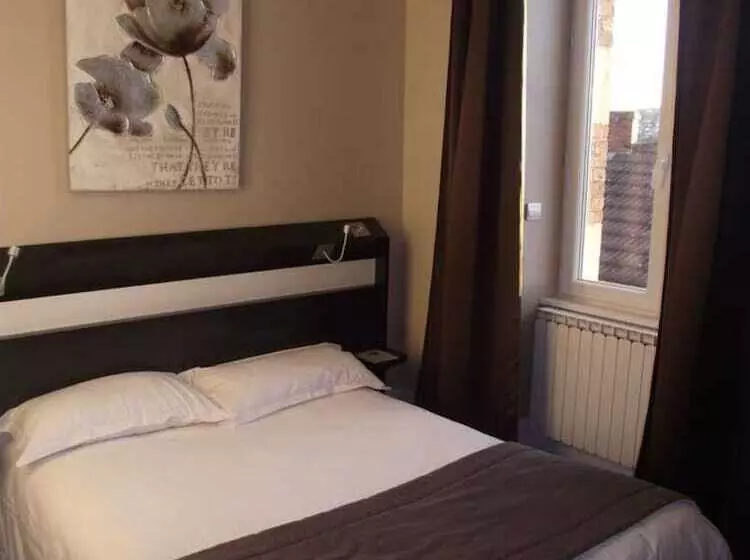 Standard Yhden Hengen Huone, Logis Hotel Des Bourbons