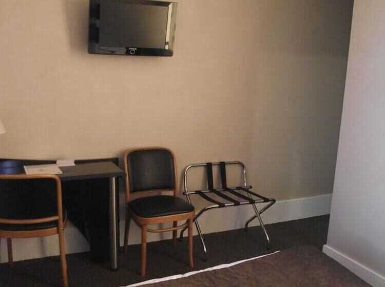 غرفة قياسية فردية, Logis Hotel Des Bourbons