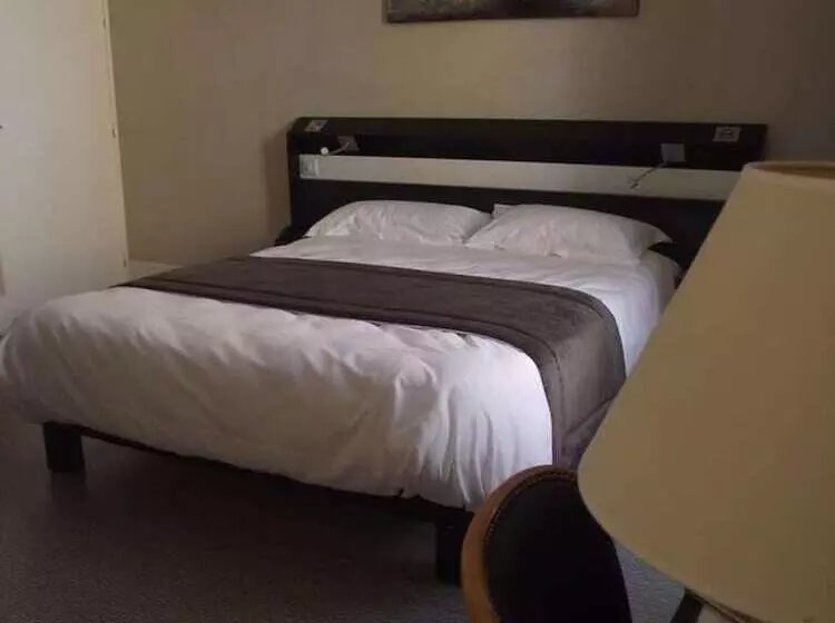 Comfort Yhden Hengen Huone, Logis Hotel Des Bourbons