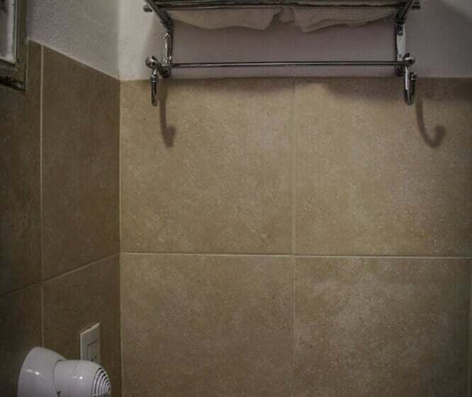 StandaardKamer, Menossi