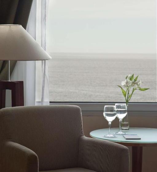 חדר סופריור עם נוף, NH Montevideo Columbia