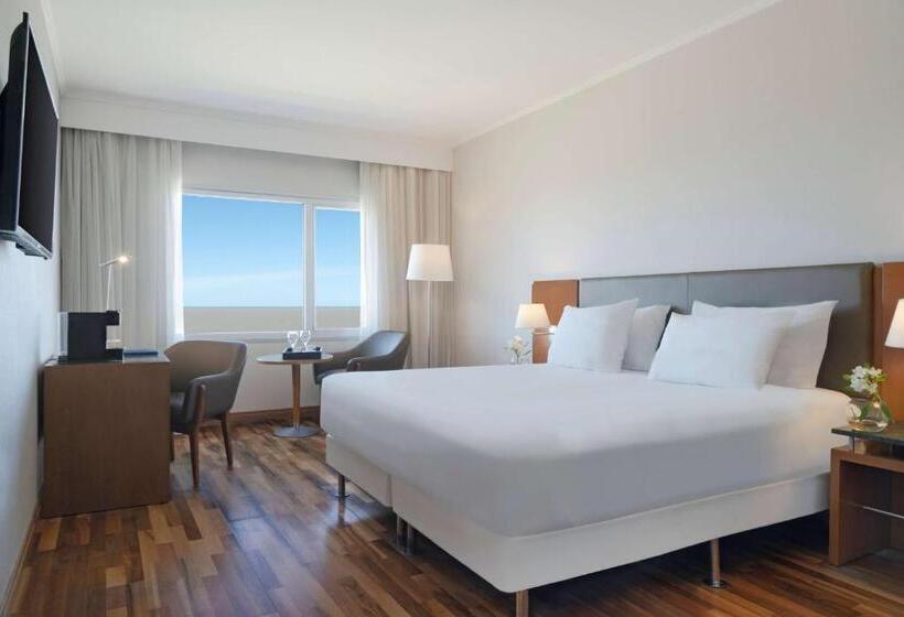 חדר סופריור עם נוף, NH Montevideo Columbia