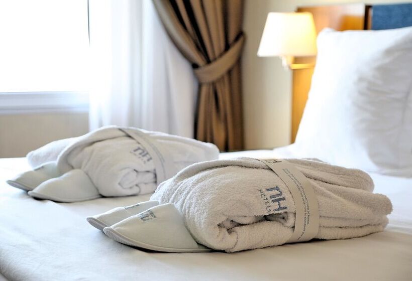 חדר סופריור עם נוף, NH Montevideo Columbia