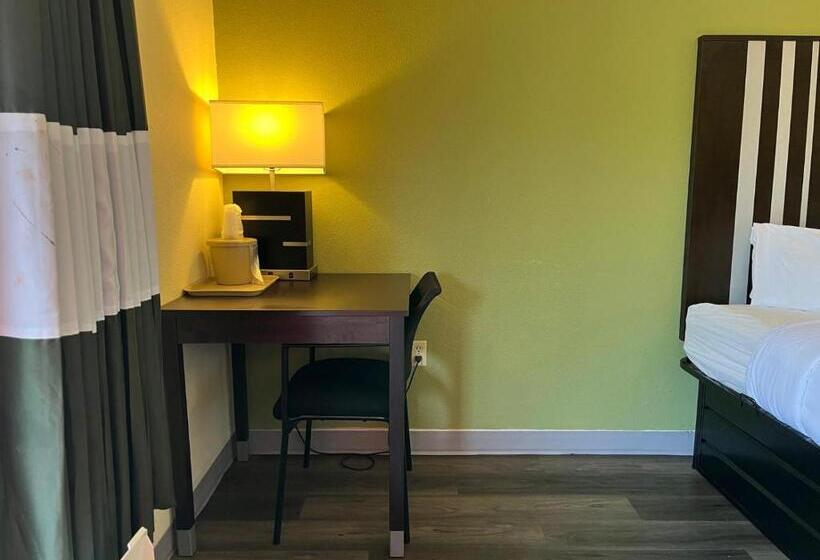 غرفة قياسية رباعية, Quality Inn Elkton St. Augustine South