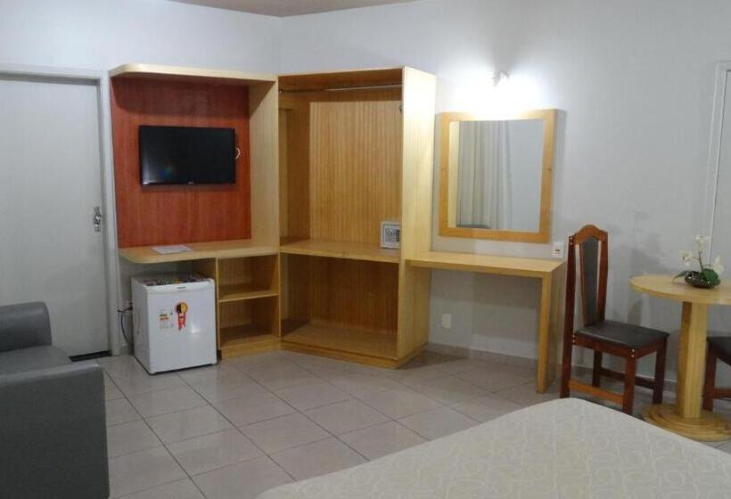 标准三人间, Rede Andrade Onda Mar