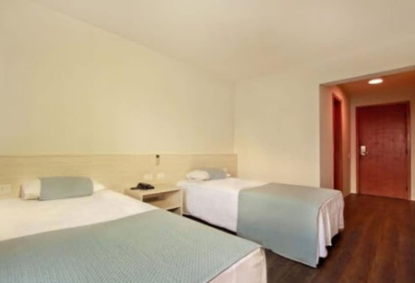 غرفة قياسية فردية, Rede Andrade Vernon