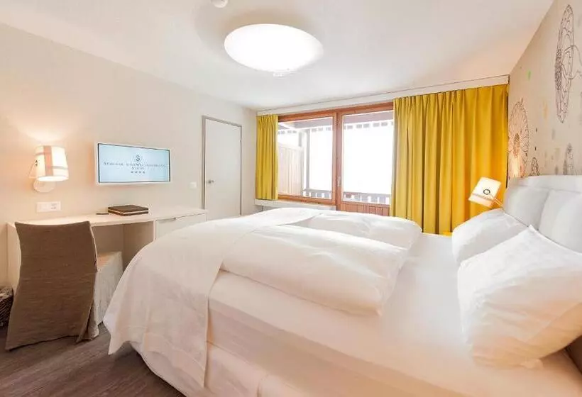 Sviitti Parveke, Wellness Hotel Stoos
